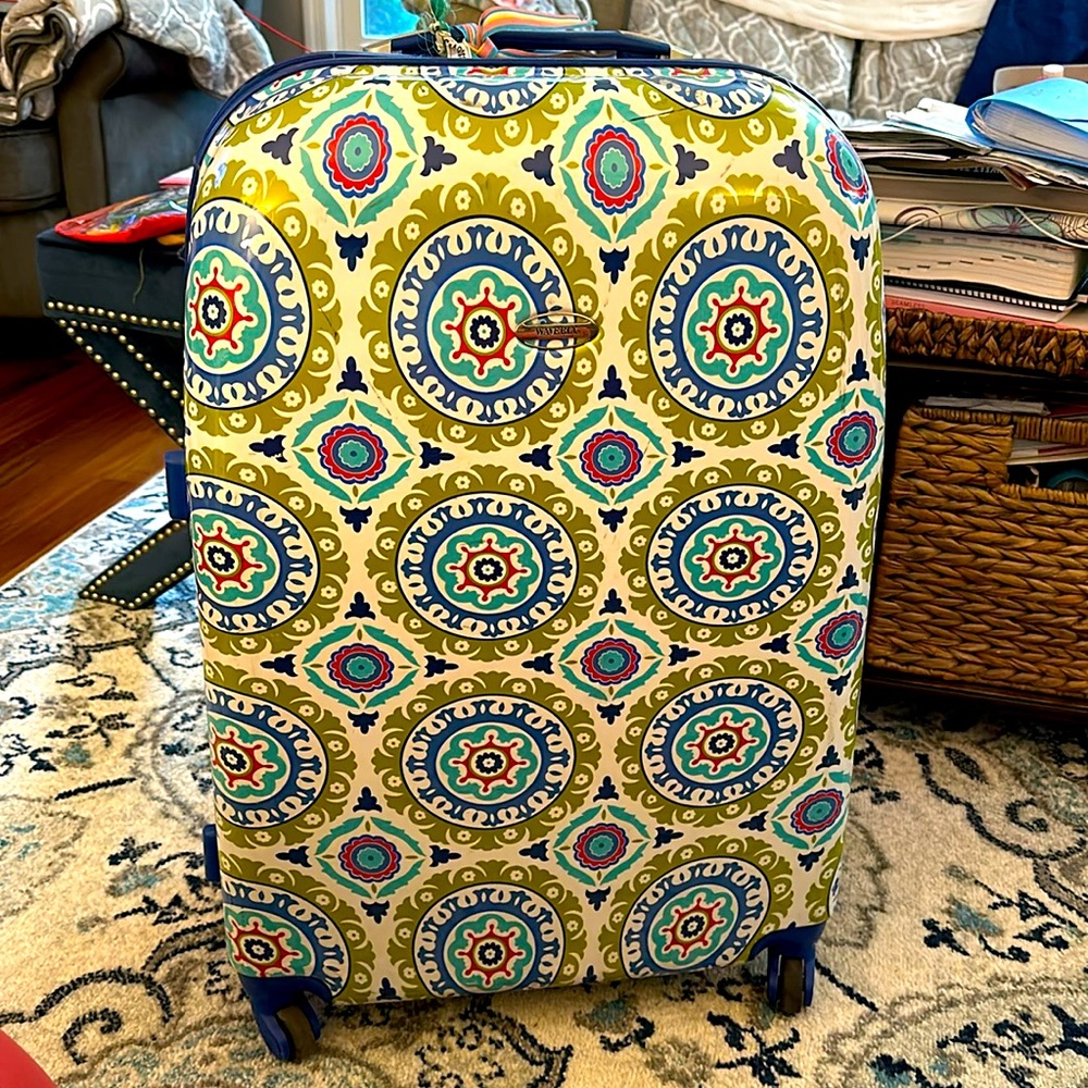 Waverly medallion 27 inch tall x 19inch wide hard-sided suitcase.